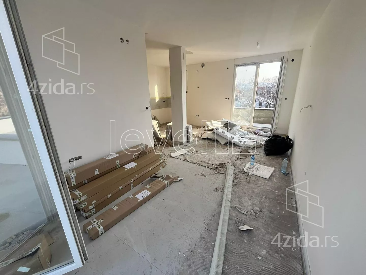 Petosoban stan | 4zida