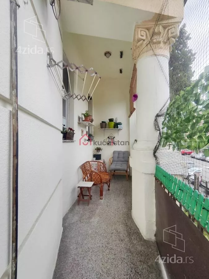 Šestosoban stan | 4zida