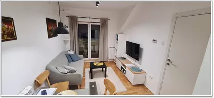 Marine Veličković | 4zida.rs