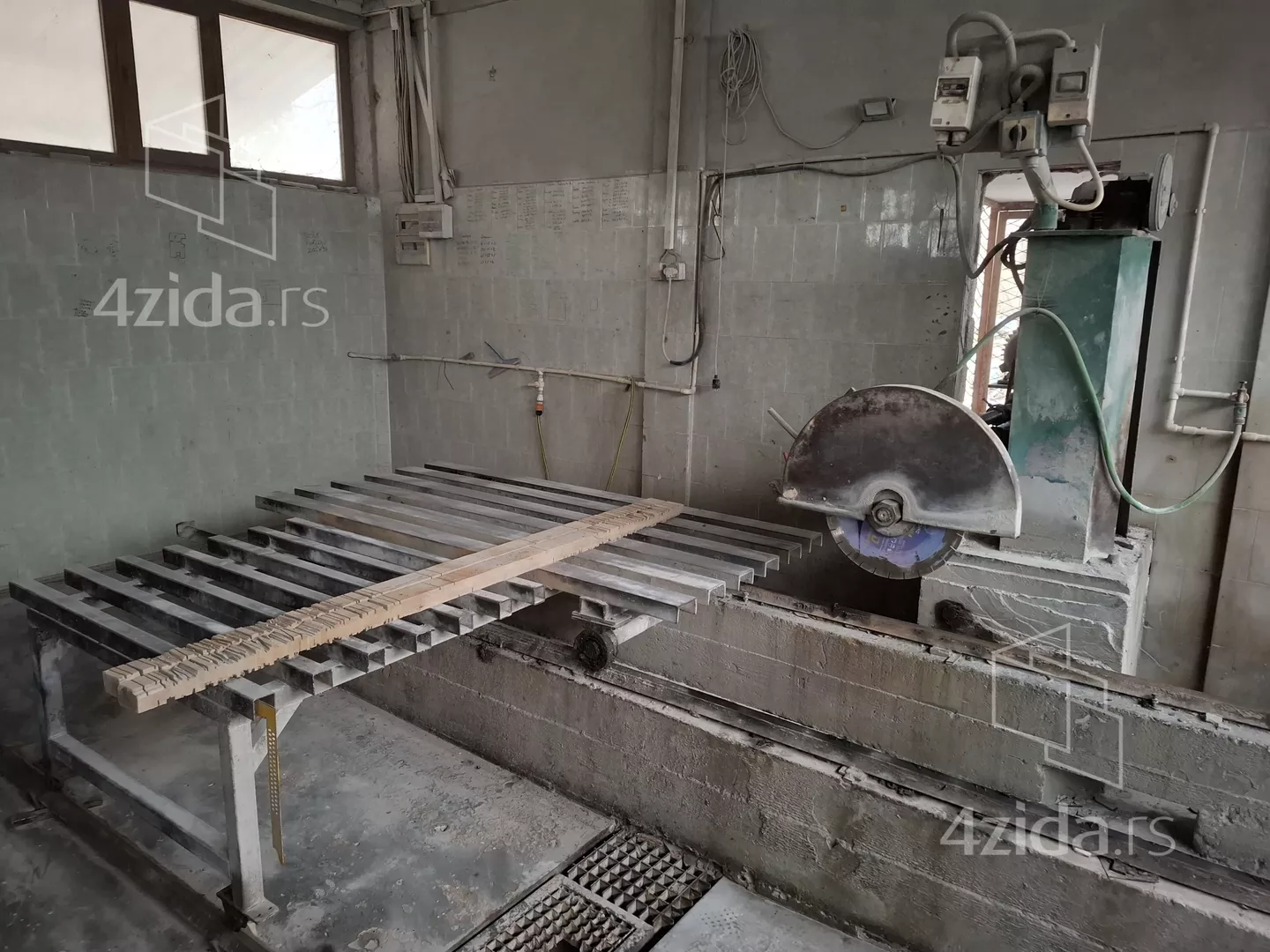 Proizvodni pogon | 4zida