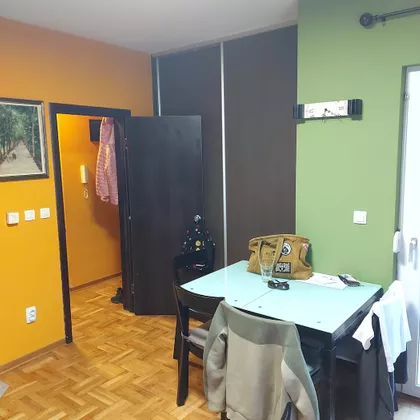 Niška | 4zida.rs