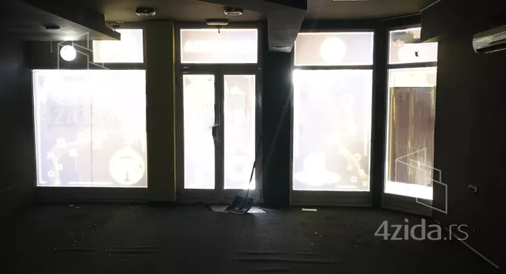 Poslovni prostor | 4zida
