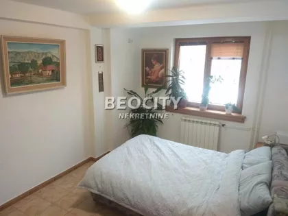 Petra Drapšina | 4zida.rs