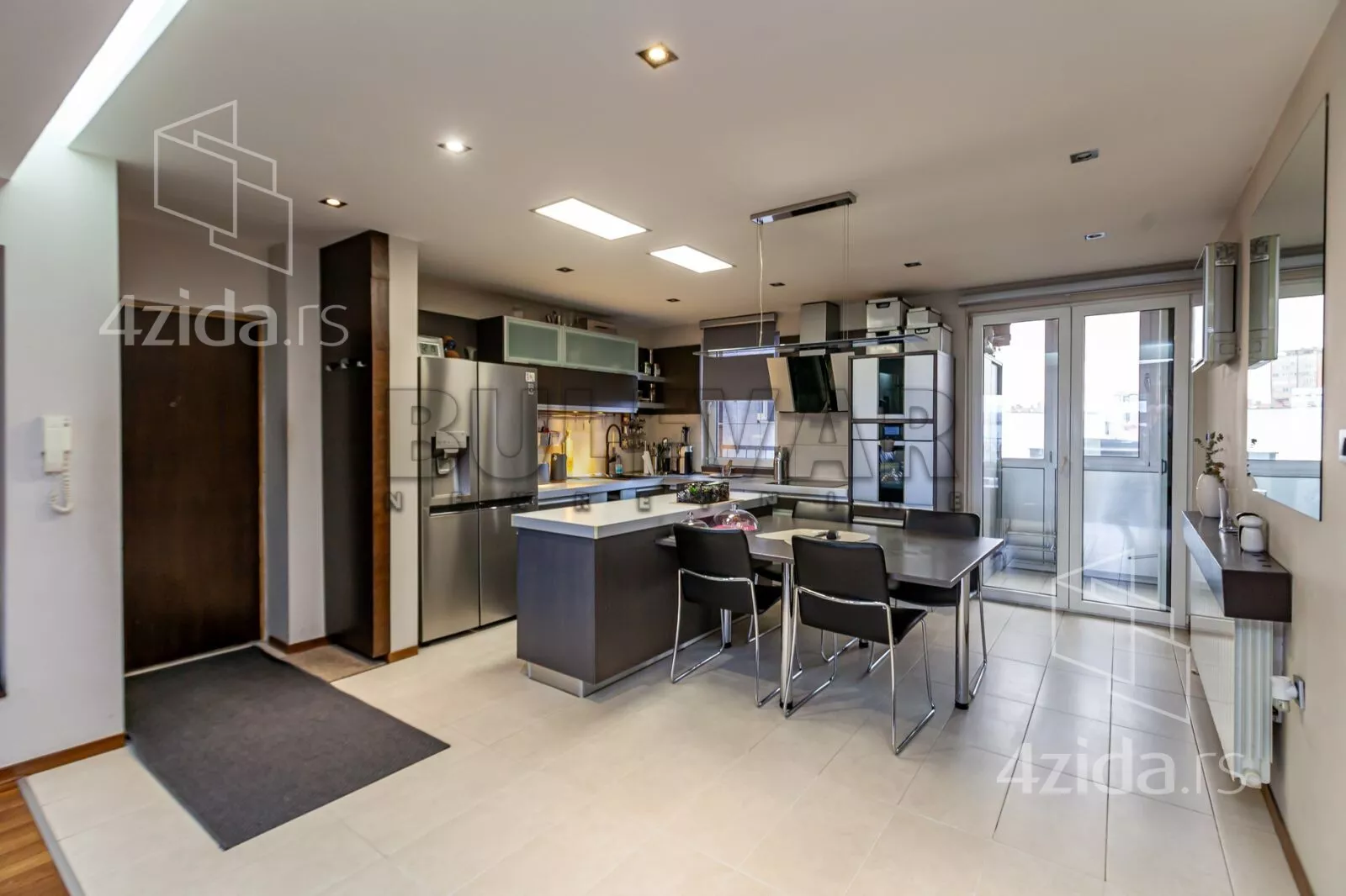 Četvorosoban stan | 4zida