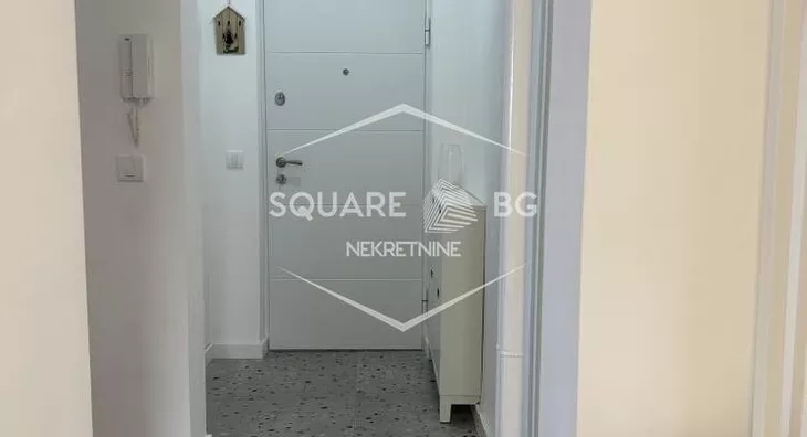 Četvoroiposoban stan | 4zida