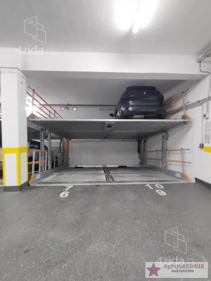 Petosoban stan | 4zida