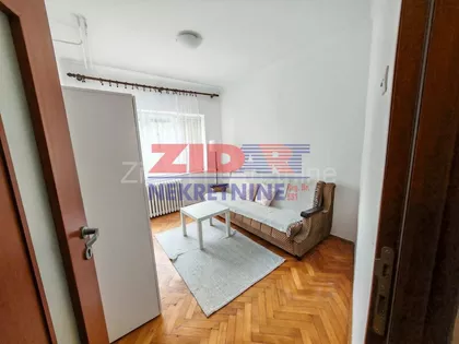 Luja Adamiča | 4zida.rs