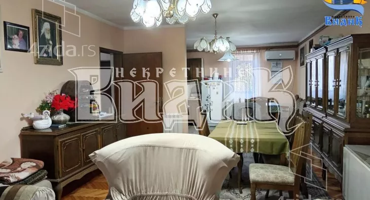 Petosoban stan | 4zida