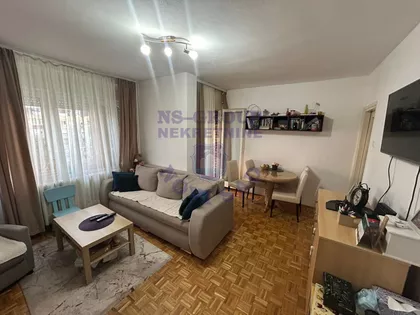 Pariske Komune | 4zida.rs