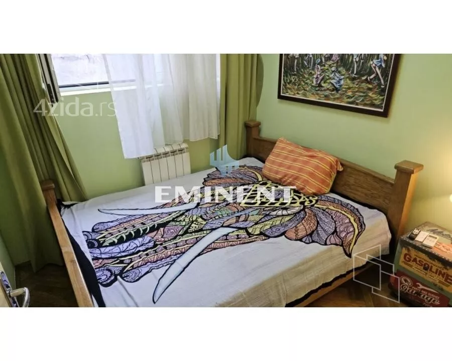 Petosoban stan | 4zida