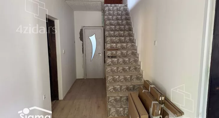 5-etažna kuća | 4zida