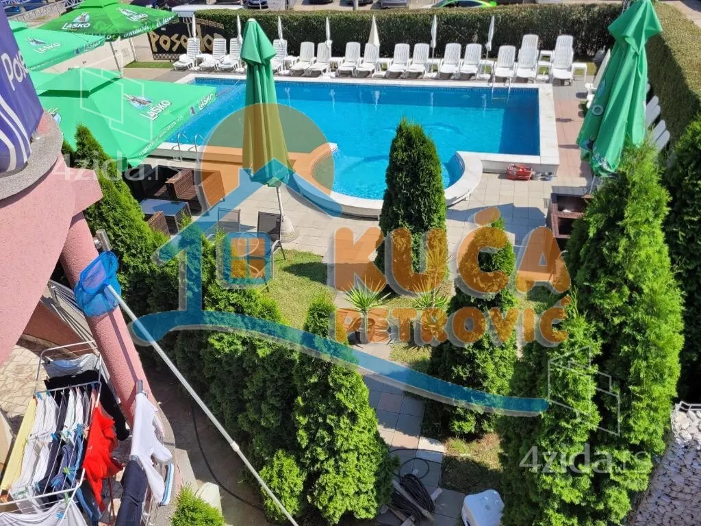 Troiposoban stan | 4zida