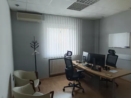 Trg Marije Trandafil 7a | 4zida.rs
