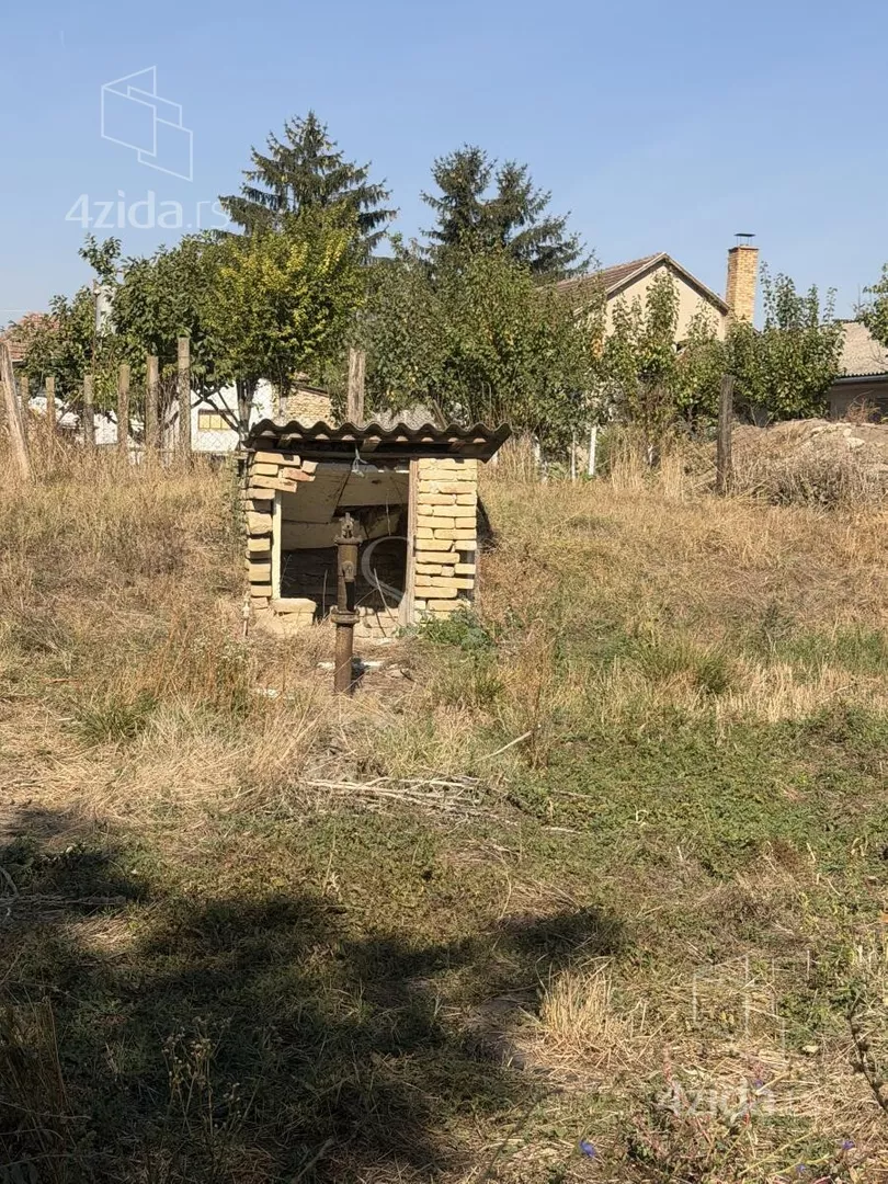 Poslovna zgrada | 4zida