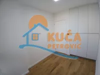 Lokal | 4zida