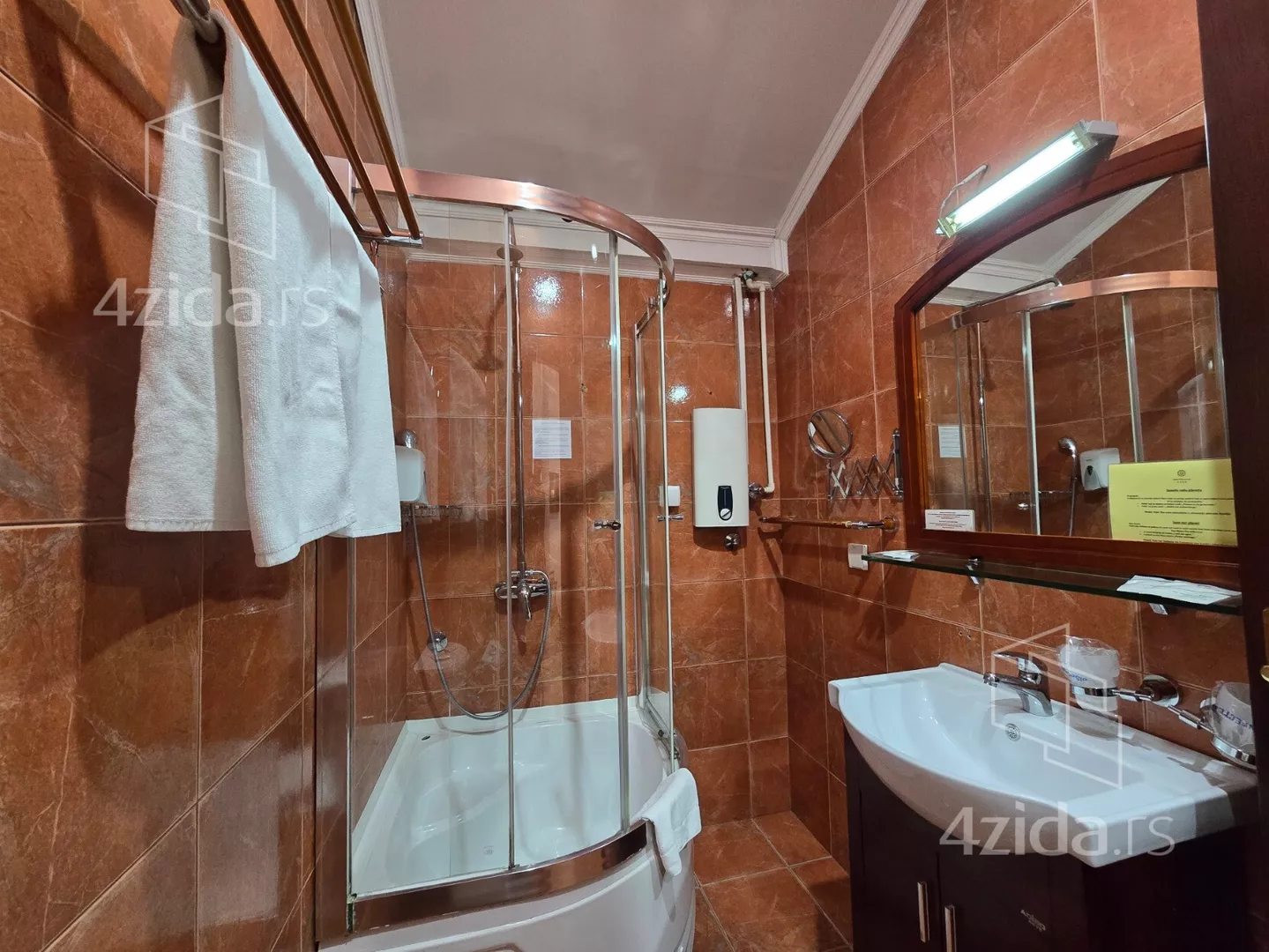 Turistički objekat | 4zida