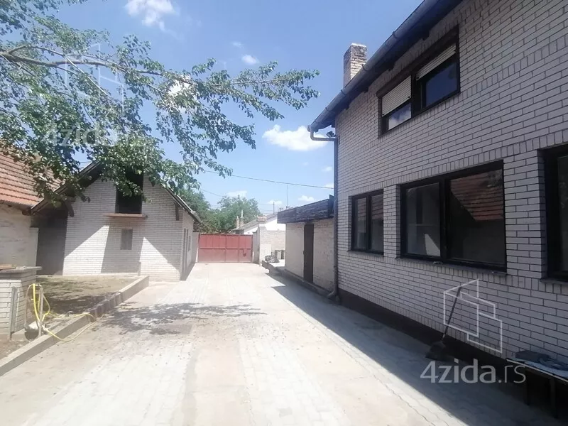Kuća | 4zida