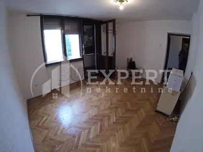 Rentgenova | 4zida.rs