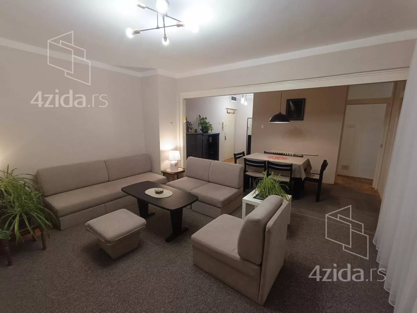 Dvoiposoban stan | 4zida