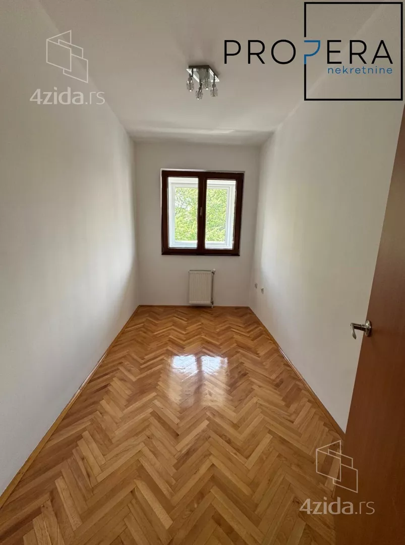 Kancelarija | 4zida
