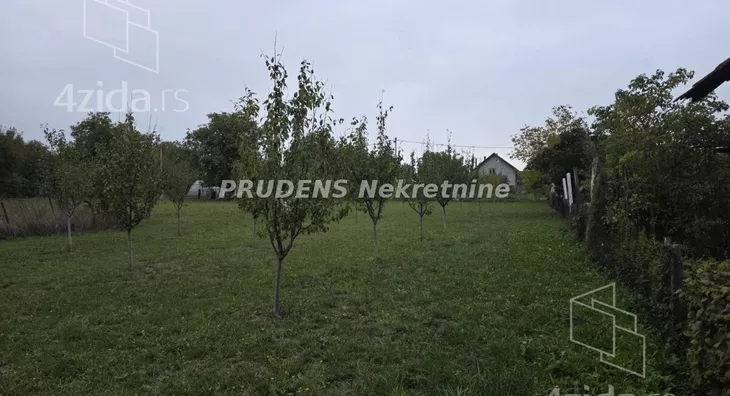 Plac | 4zida