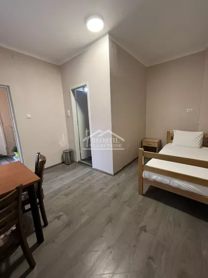 Savski trg | 4zida.rs