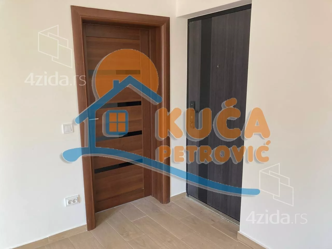 Lokal | 4zida
