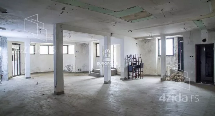 Poslovni prostor | 4zida