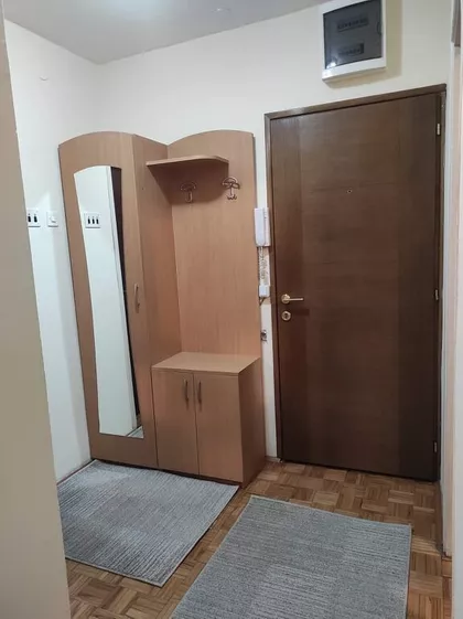 Nikole Tesle | 4zida.rs