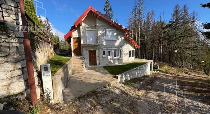 3-etažna kuća | 4zida