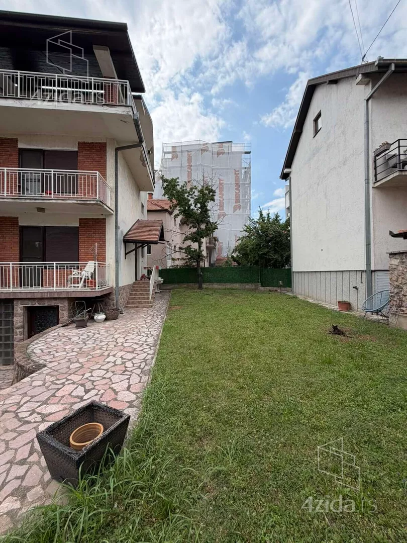 3-etažna kuća | 4zida