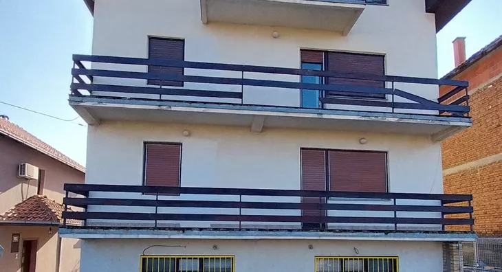 3-etažna kuća | 4zida