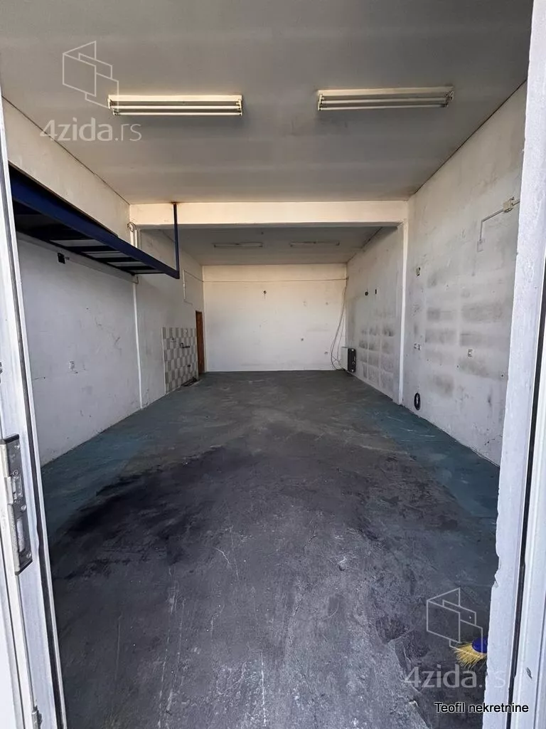 Poslovni prostor | 4zida