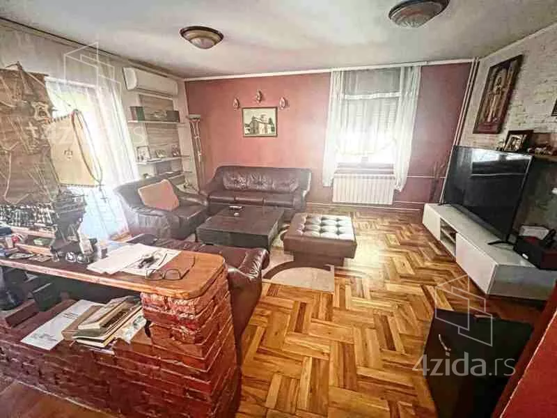 Kuća | 4zida