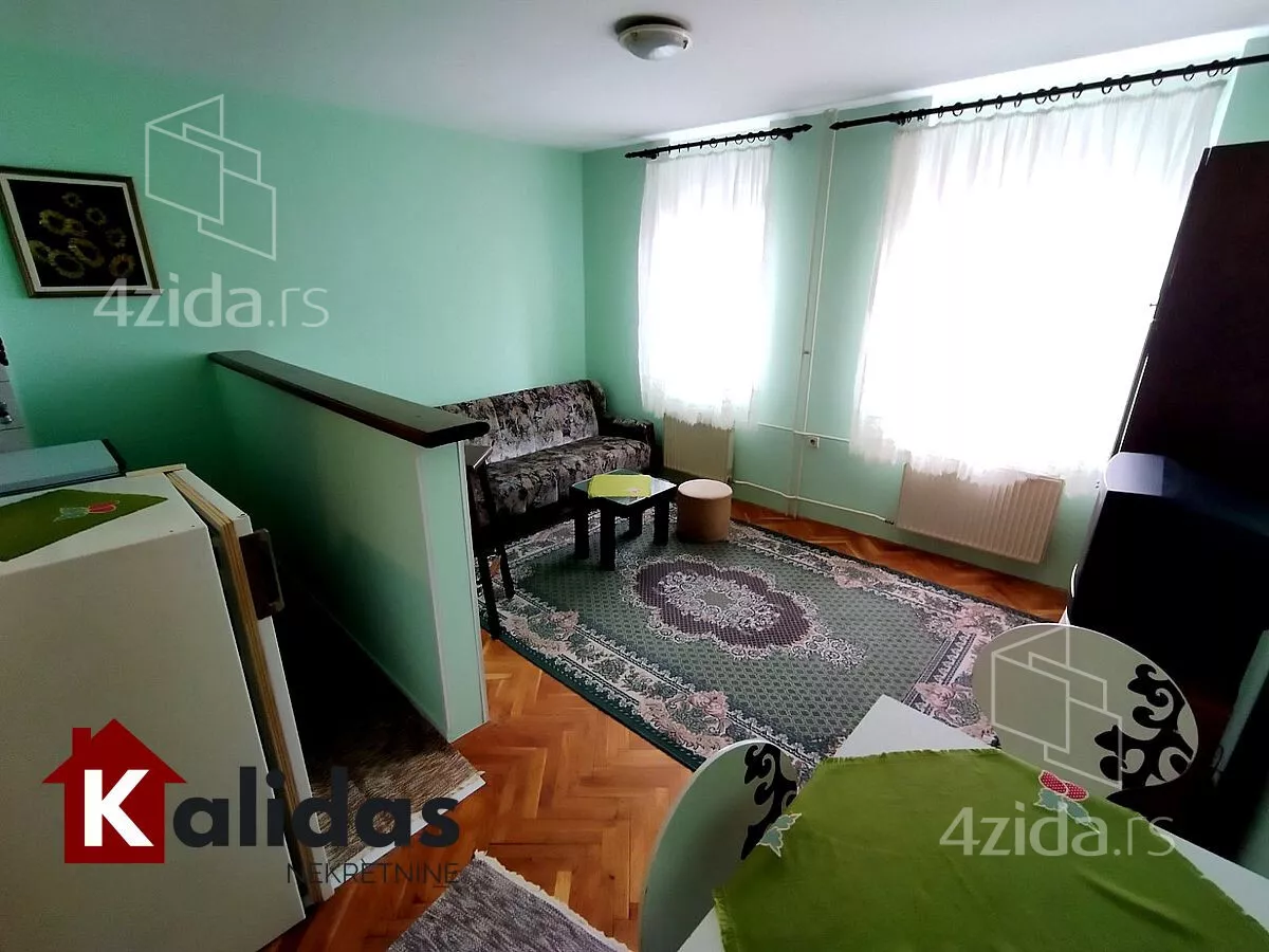 Garsonjera | 4zida