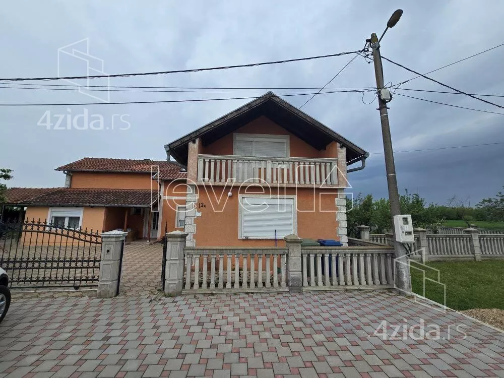 Kuća | 4zida