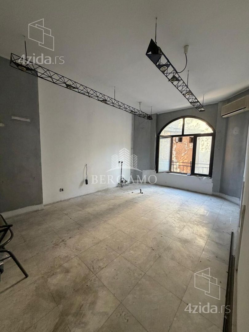 commercial unit for sale, Balkanska, 89.000€, 26m² — photo