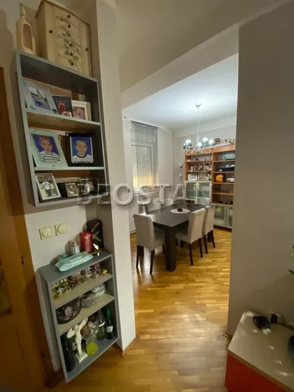 Prvomajska | 4zida.rs