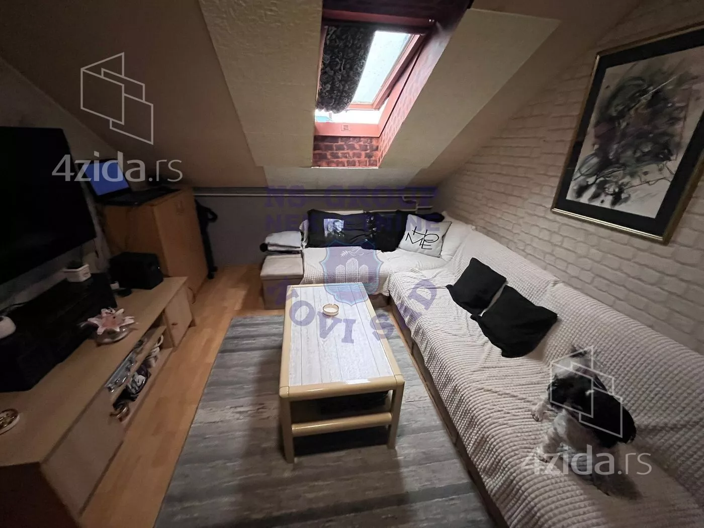 Jednoiposoban stan | 4zida