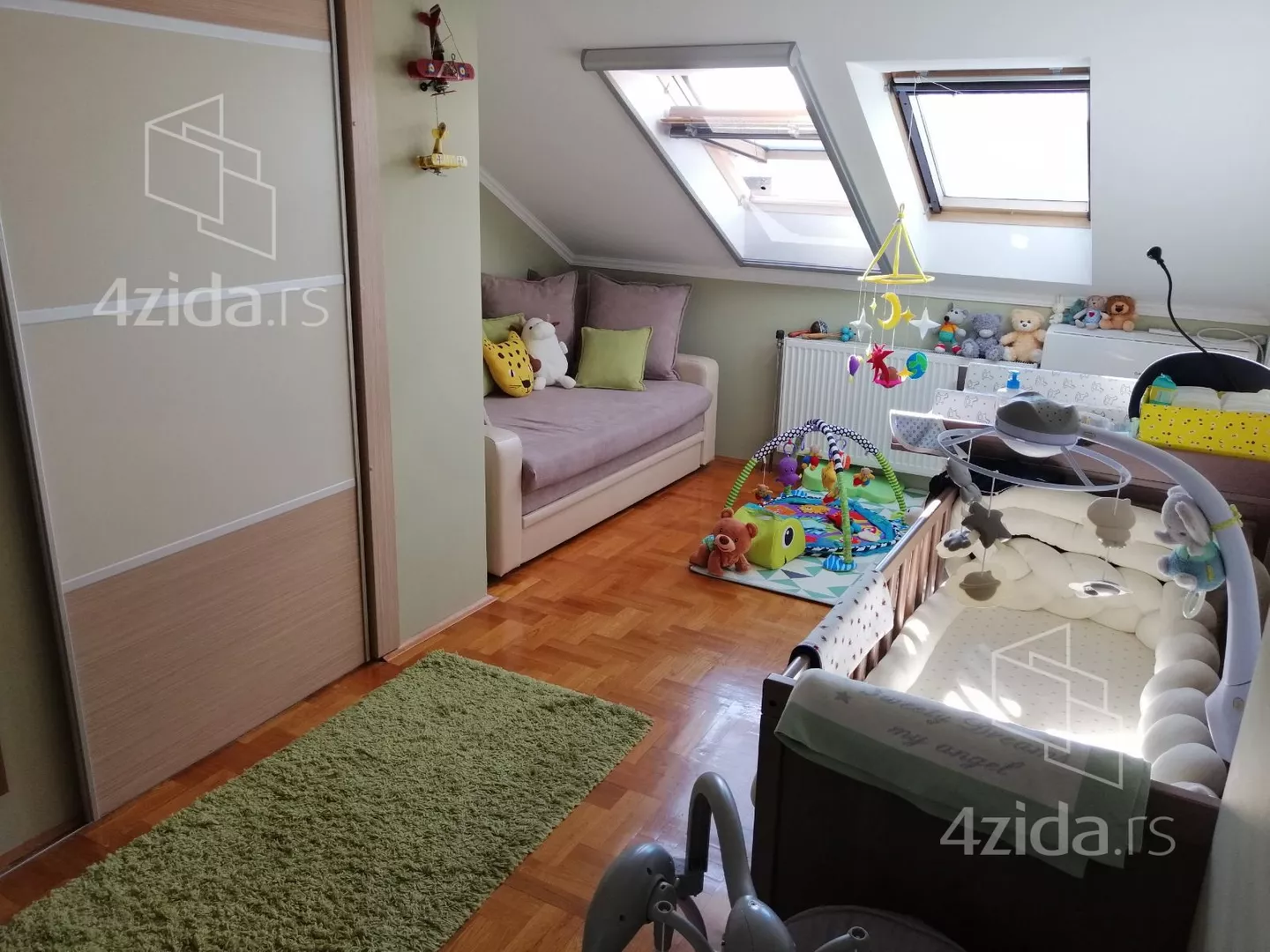 Četvoroiposoban stan | 4zida