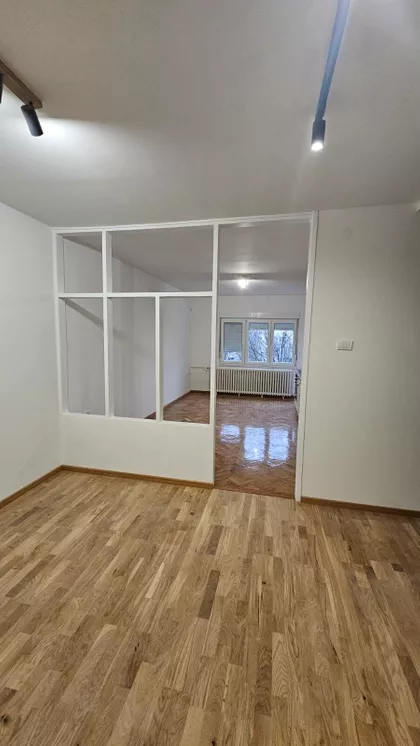 Pariske Komune | 4zida.rs