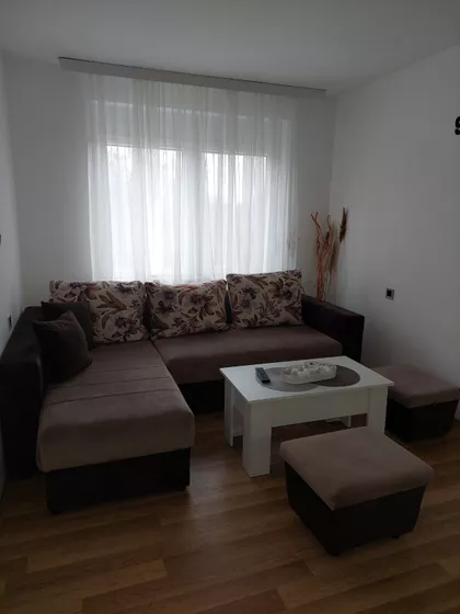 Sremska 9 | 4zida.rs