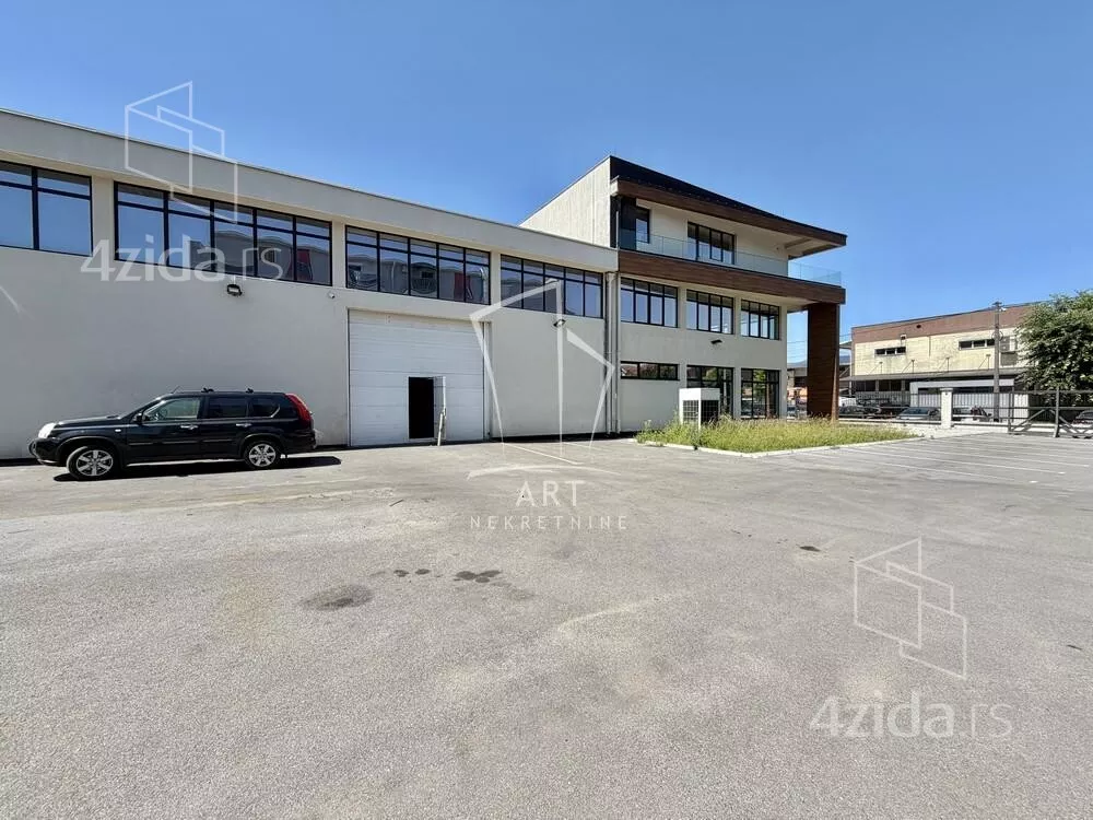 Poslovni prostor | 4zida