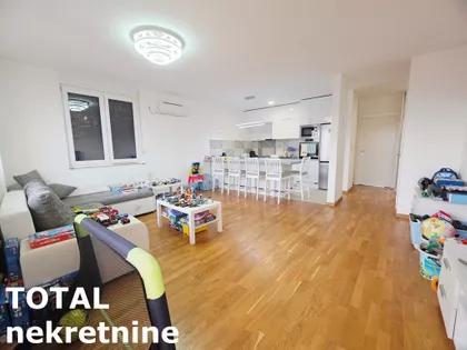 Bulevar Patrijarha Pavla (Somborski Bulevar) | 4zida.rs