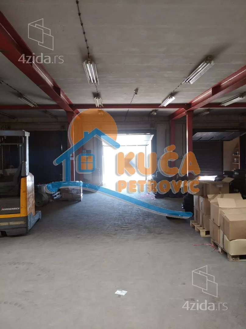 Lokal | 4zida