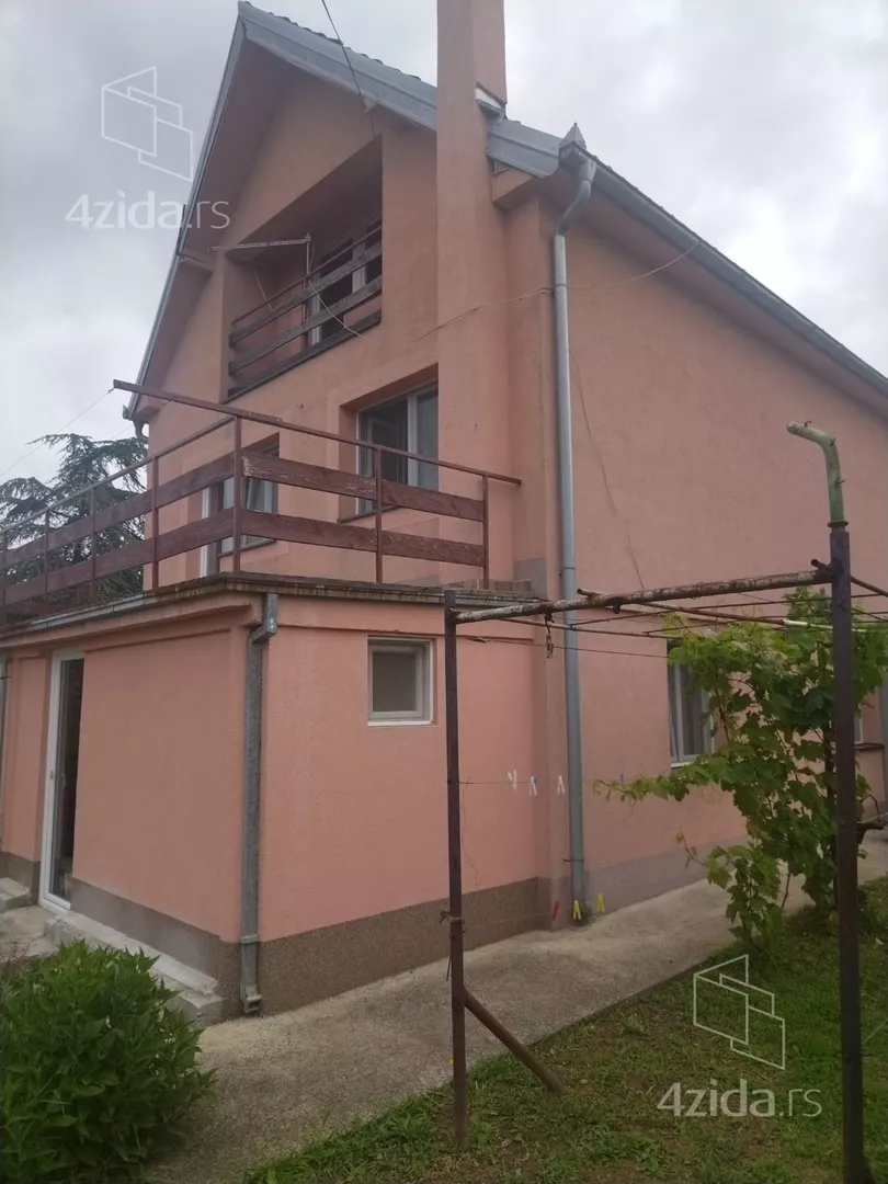 3-etažna kuća | 4zida