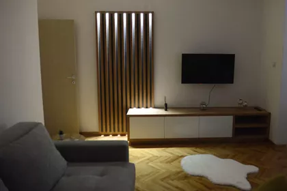 8.Brigade 5 | 4zida.rs