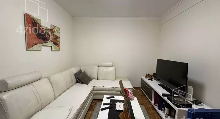 4-etažna kuća | 4zida