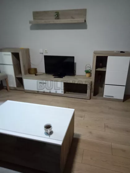 Sremska | 4zida.rs