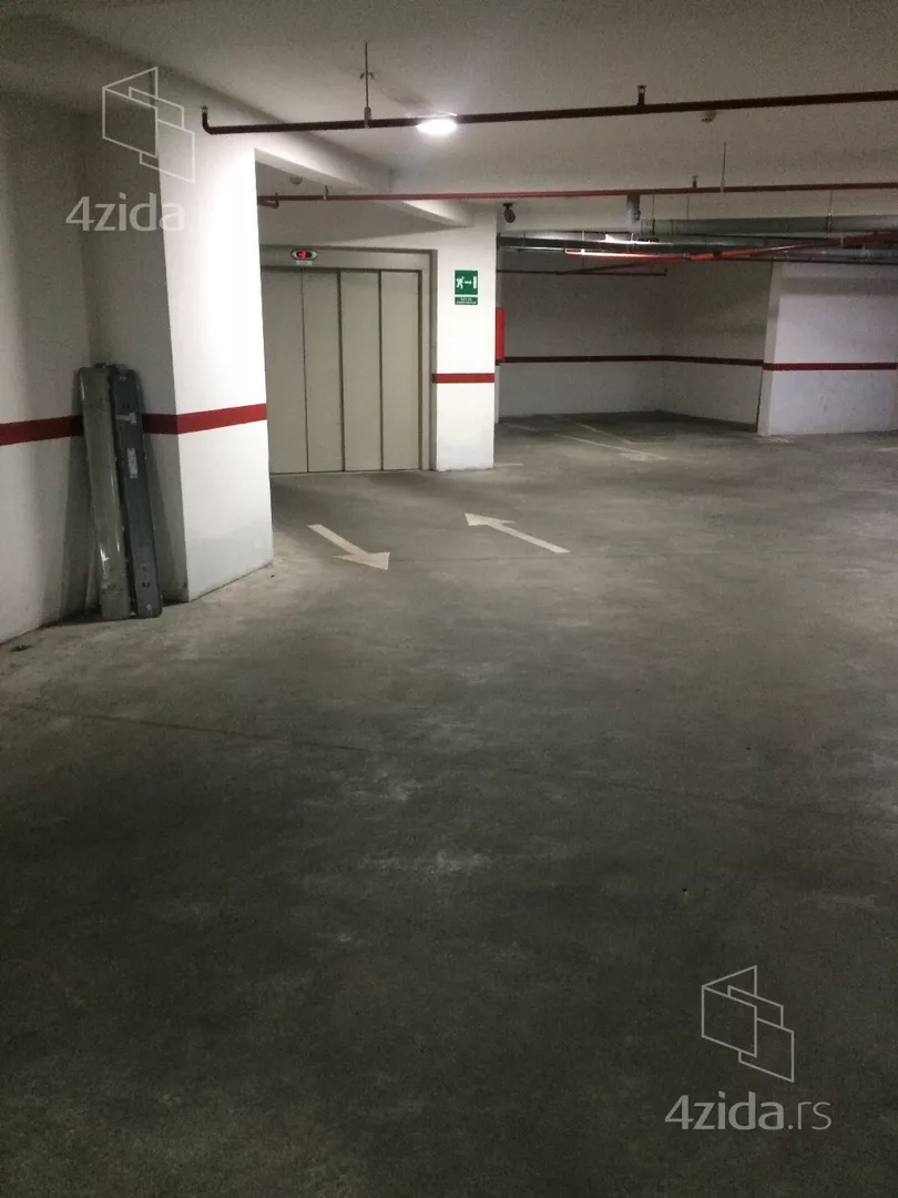 Garaža/Parking | 4zida